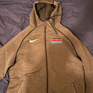 Nike tech